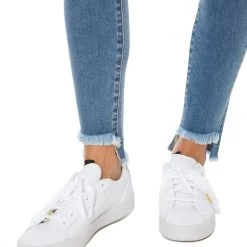 Juicy Couture Melrose Destroy High Rise Skinny Jeans